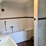La Petite Maison De Vernon-giverny, Cosy Avec Jardin à 7 Min De Giverny, Wifi, Parking Gratuit Dans La Rue, Calme