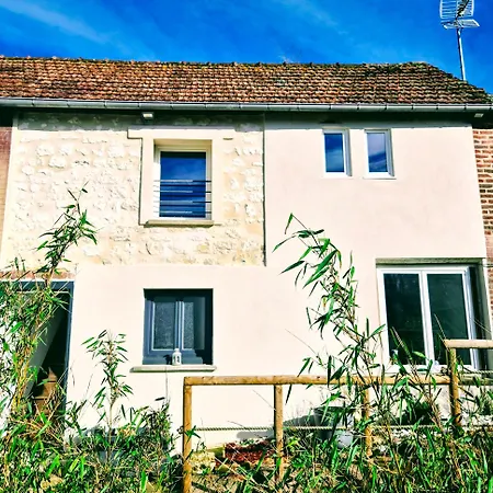 La Petite Maison De Vernon-giverny, Cosy Avec Jardin à 7 Min De Giverny, Sauna, Wifi, Parking Gratuit Dans La Rue, Calme * Vernon (Eure)