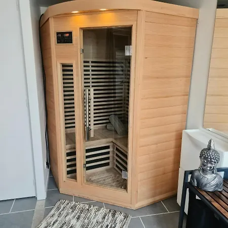 La Petite Maison De Vernon-giverny, Cosy Avec Jardin A 7 Min De Giverny, Sauna, Wifi, Parking Gratuit Dans La Rue, Calme * Vernon (Eure)