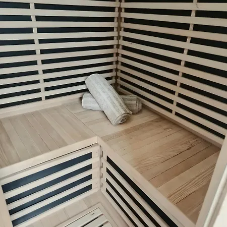 La Petite Maison De Vernon-giverny, Cosy Avec Jardin A 7 Min De Giverny, Sauna, Wifi, Parking Gratuit Dans La Rue, Calme