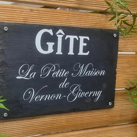 La Petite Maison De Vernon-giverny, Cosy Avec Jardin A 7 Min De Giverny, Sauna, Wifi, Parking Gratuit Dans La Rue, Calme Dom wakacyjny *