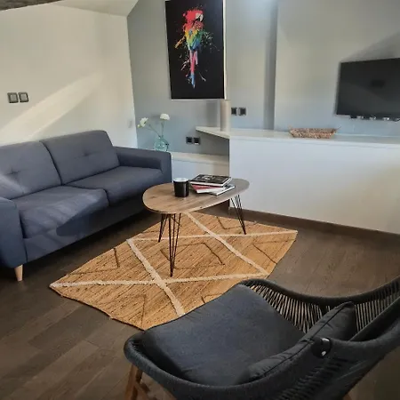La Petite Maison De Vernon-giverny, Cosy Avec Jardin A 7 Min De Giverny, Sauna, Wifi, Parking Gratuit Dans La Rue, Calme